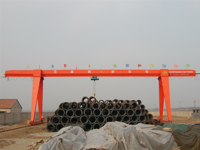 MHX全箱型葫蘆門式起重機(jī)